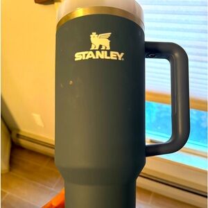 Stanley matte blue 40oz